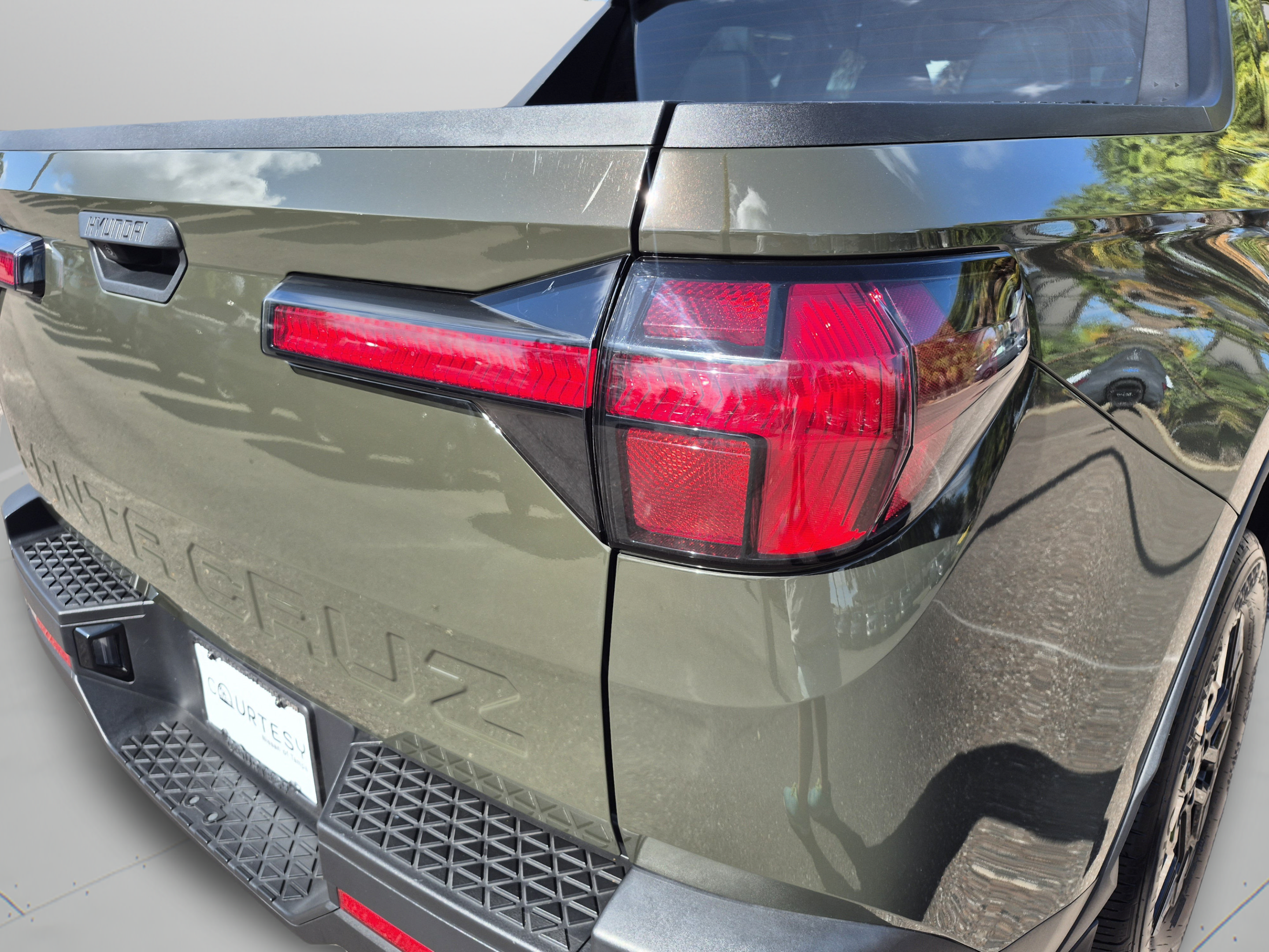 Certified 2025 Hyundai Santa Cruz SEL FWD image 31