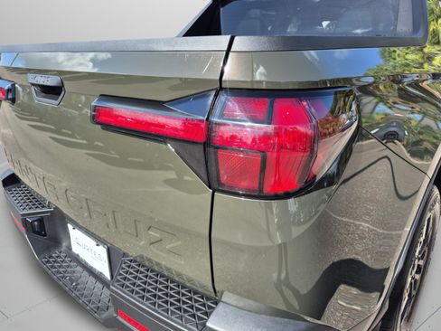 Certified 2025 Hyundai Santa Cruz SEL FWD image 31
