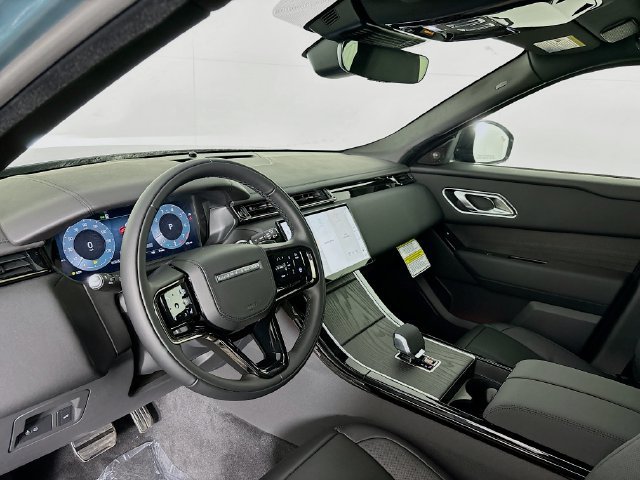 Used 2026 Land Rover Range Rover Velar Dynamic SE AWD/4WD image 9