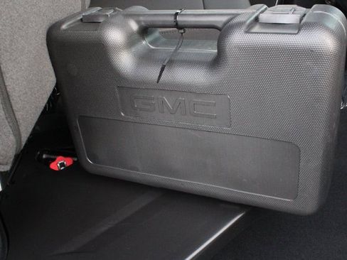 New 2026 GMC Sierra 2500 SLT w/ SLT Premium Package image 29