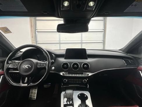 Used 2019 Kia Stinger GT2 AWD/4WD image 3