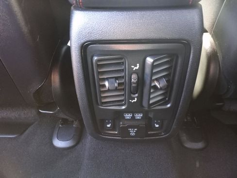 Used 2024 Dodge Durango GT image 29