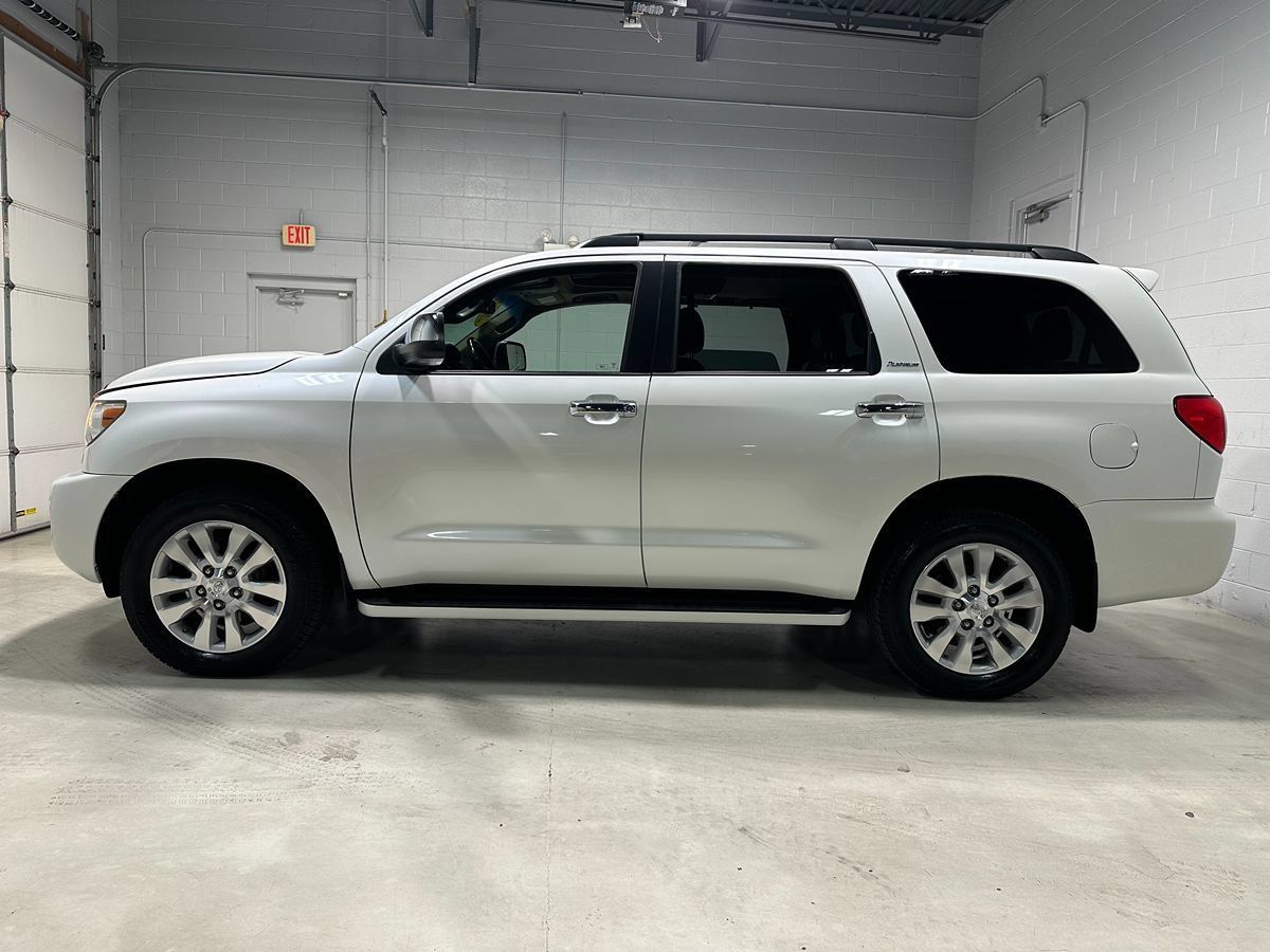 Used 2016 Toyota Sequoia Platinum AWD/4WD image 23