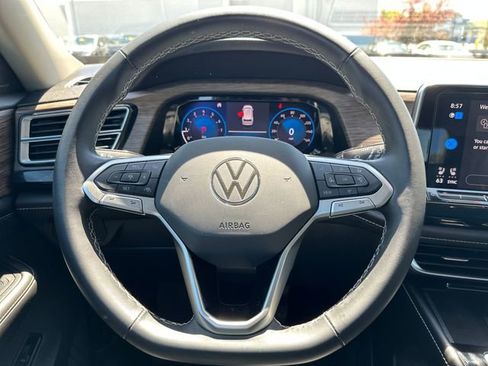 Certified 2024 Volkswagen Atlas SEL AWD/4WD image 18