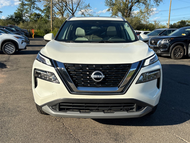 Certified 2023 Nissan Rogue SV w/ SV Premium B Package AWD/4WD image 6
