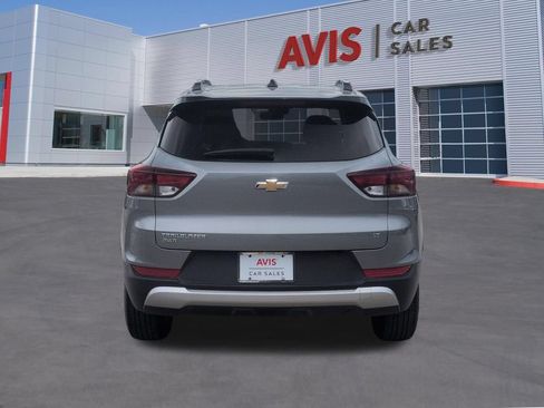 Used 2025 Chevrolet TrailBlazer LT AWD/4WD image 7