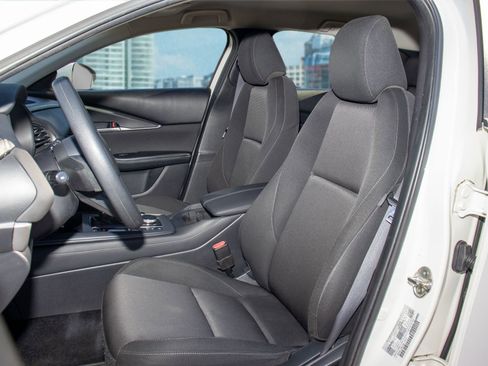 Used 2021 MAZDA CX-30 FWD 2.5 S image 6