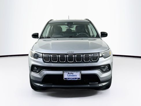Used 2022 Jeep Compass Latitude AWD/4WD image 2
