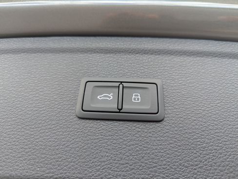 Certified 2025 Audi Q5 Prestige w/ Prestige Package image 14