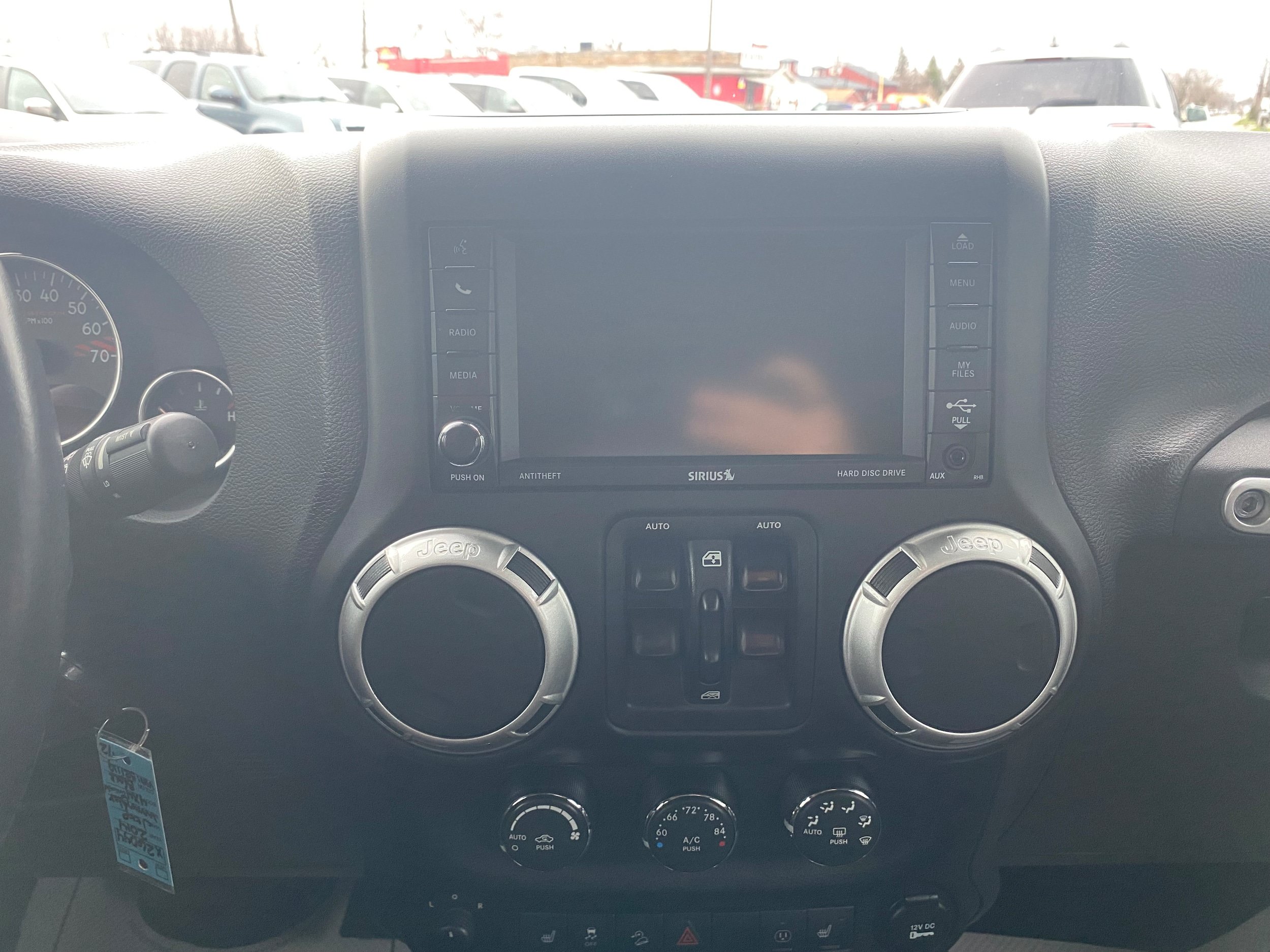 Used 2014 Jeep Wrangler Unlimited Rubicon AWD/4WD image 13