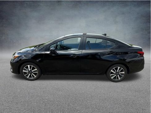 Used 2025 Nissan Versa SV FWD image 6