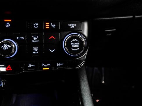 Used 2021 Dodge Durango Citadel w/ Premium Entertainment Group image 24