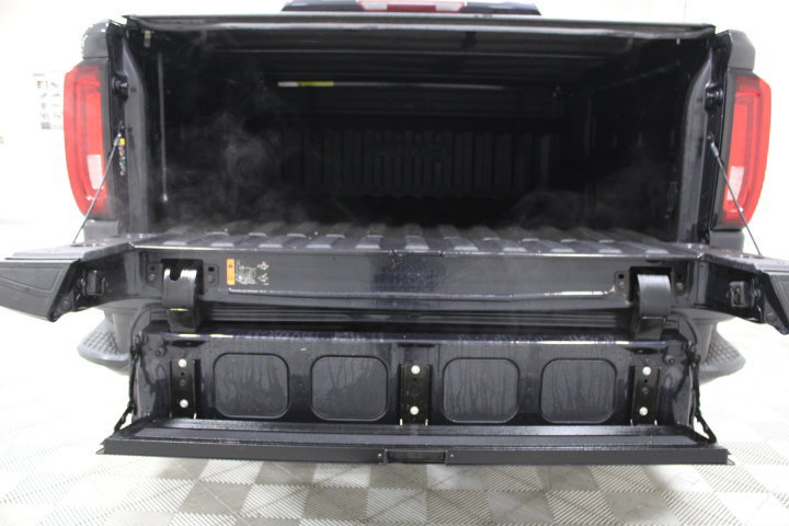 Used 2023 GMC Sierra 1500 AT4 w/ AT4 Preferred Package AWD/4WD image 14