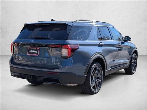 New 2026 Ford Explorer ST-Line w/ ST-Line Street Pack image 2