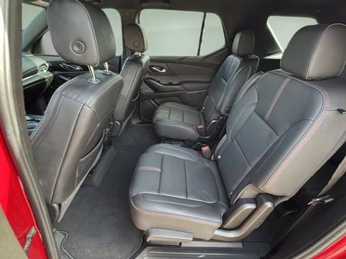 Used 2023 Chevrolet Traverse RS image 19