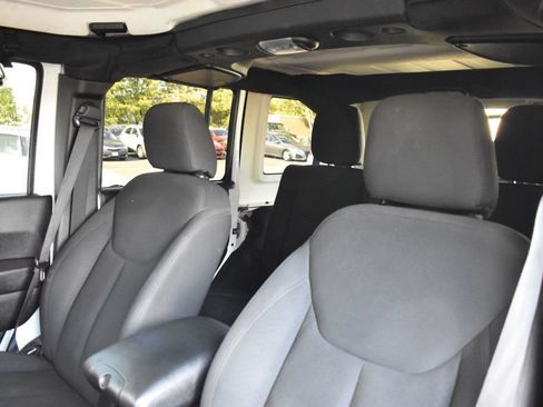 Used 2016 Jeep Wrangler Unlimited Sport w/ Quick Order Package 24S AWD/4WD image 13