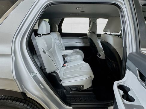 Used 2025 Hyundai Palisade SEL FWD image 27