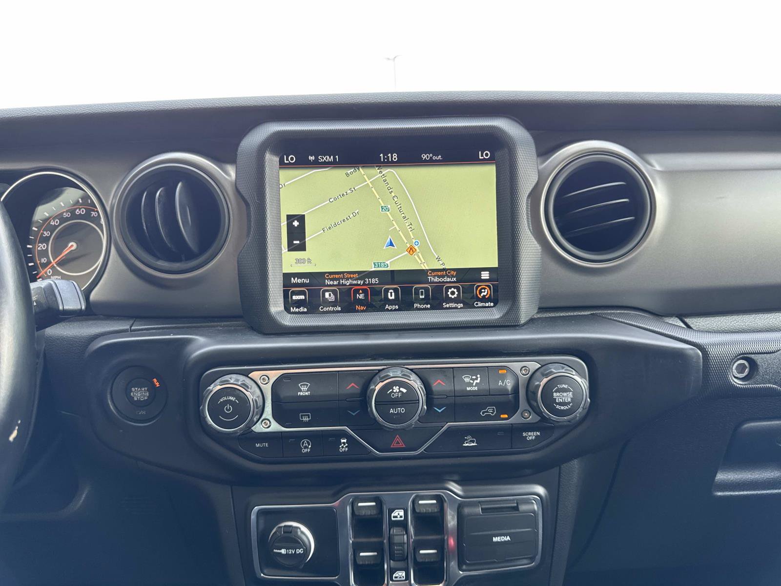 Used 2022 Jeep Gladiator Sport AWD/4WD image 24