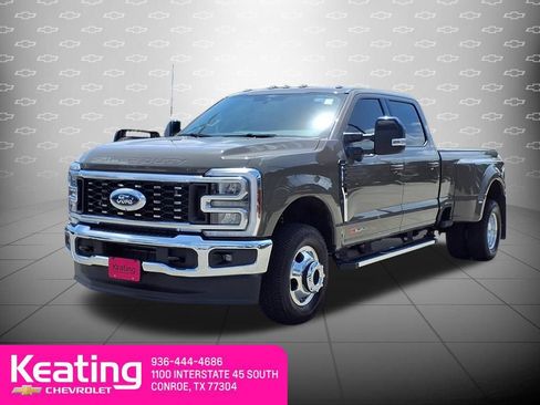 Used 2026 Ford F350 Lariat AWD/4WD image 4