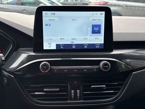 Used 2025 Ford Escape ST-Line image 17