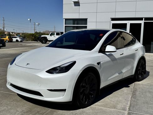 Used 2022 Tesla Model Y Performance AWD/4WD image 4