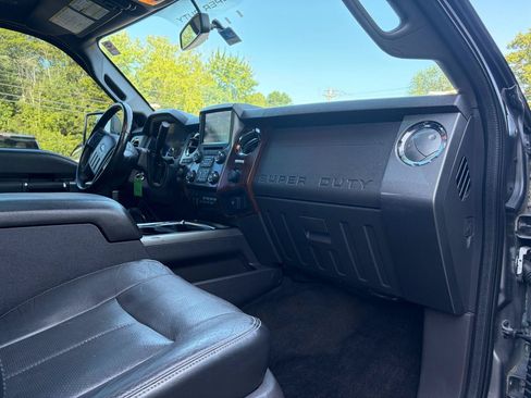 Used 2013 Ford F250 Lariat w/ Lariat Ultimate Pkg AWD/4WD image 50