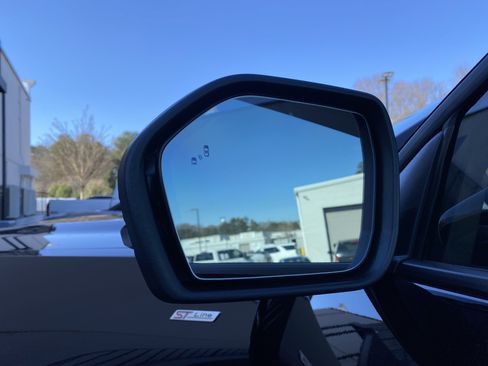 Used 2025 Ford Explorer ST-Line w/ Premium Package image 39