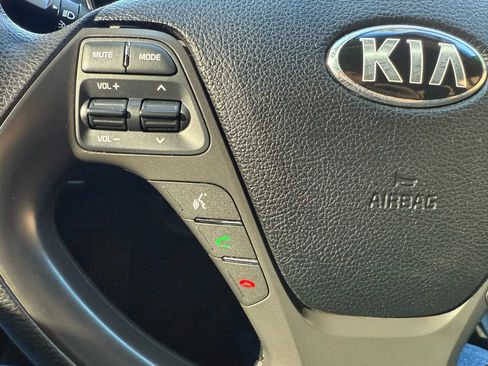 Used 2018 Kia Forte LX FWD image 22