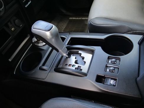 Used 2020 Toyota 4Runner SR5 Premium AWD/4WD image 12
