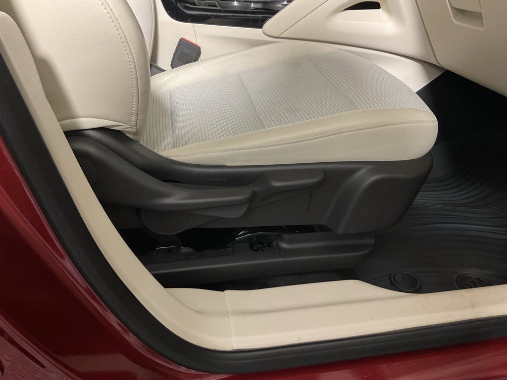 Used 2022 Buick Envision Preferred FWD image 37