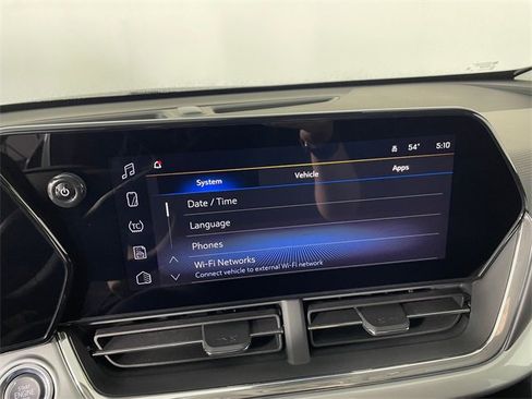 New 2026 Chevrolet Trax LT w/ LT Convenience Package image 5