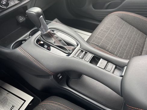 Used 2025 Honda HR-V Sport image 29