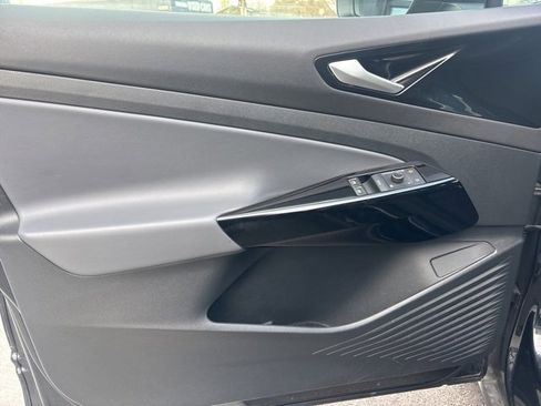 Used 2021 Volkswagen ID.4 Pro w/ ID.4 Protection Package image 19