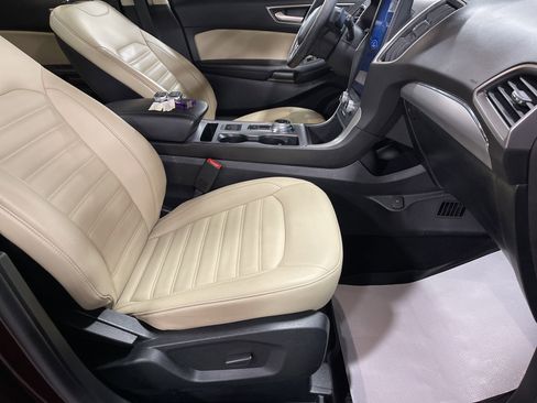 Used 2022 Ford Edge SEL w/ Convenience Package image 15