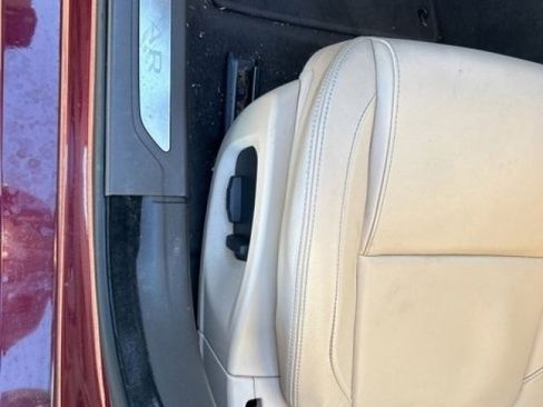 Used 2017 Jaguar XF Premium image 11