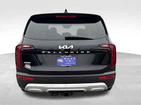 Used 2022 Kia Telluride LX image 4