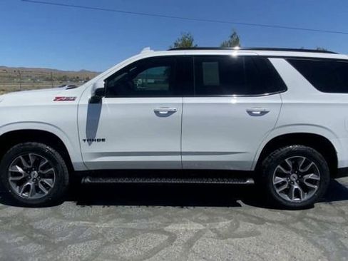 Used 2023 Chevrolet Tahoe Z71 w/ Z71 Off-Road Package AWD/4WD image 5