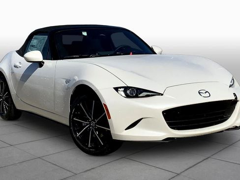 New 2026 MAZDA MX-5 Miata Grand Touring RWD image 2