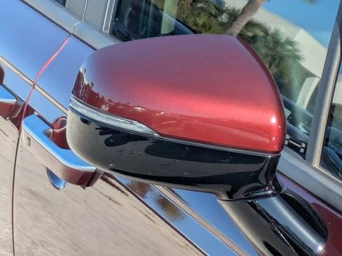 Used 2022 Kia Carnival EX image 12