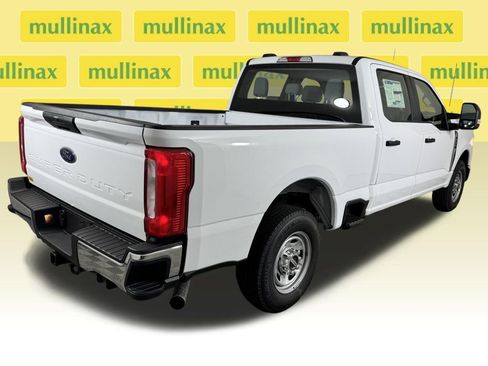 New 2026 Ford F250 XL w/ XL Chrome Package image 20