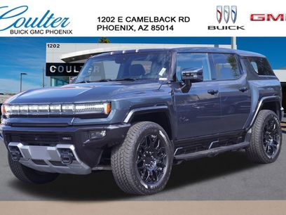 Certified 2025 GMC Hummer EV 2X w/ LPO, Dark Essentials Package