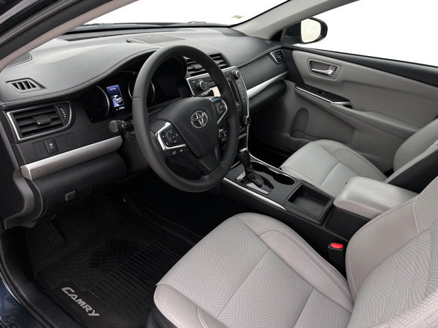 Used 2017 Toyota Camry SE FWD image 12