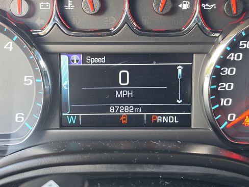 Used 2019 Chevrolet Tahoe LS w/ Enhanced Driver Alert Package RWD image 35