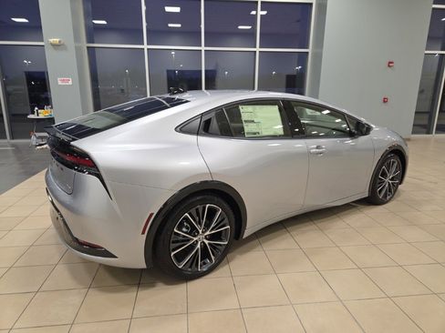 New 2026 Toyota Prius XLE image 7