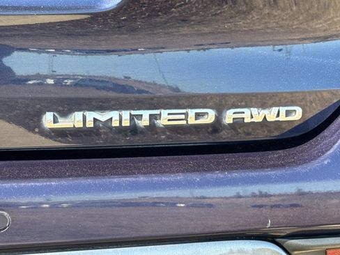 Used 2021 Toyota Highlander Limited AWD/4WD image 33