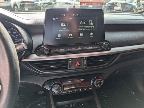 Used 2019 Kia Forte LXS image 22