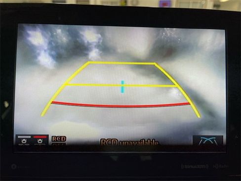 Used 2023 Toyota Camry SE image 17