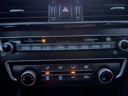 Used 2020 Kia Optima LX image 18