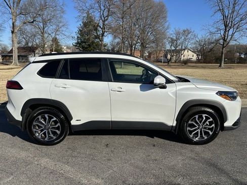 Used 2023 Toyota Corolla Cross S image 25