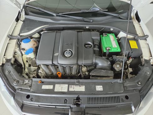 Used 2012 Volkswagen Passat 2.5 SE FWD image 36